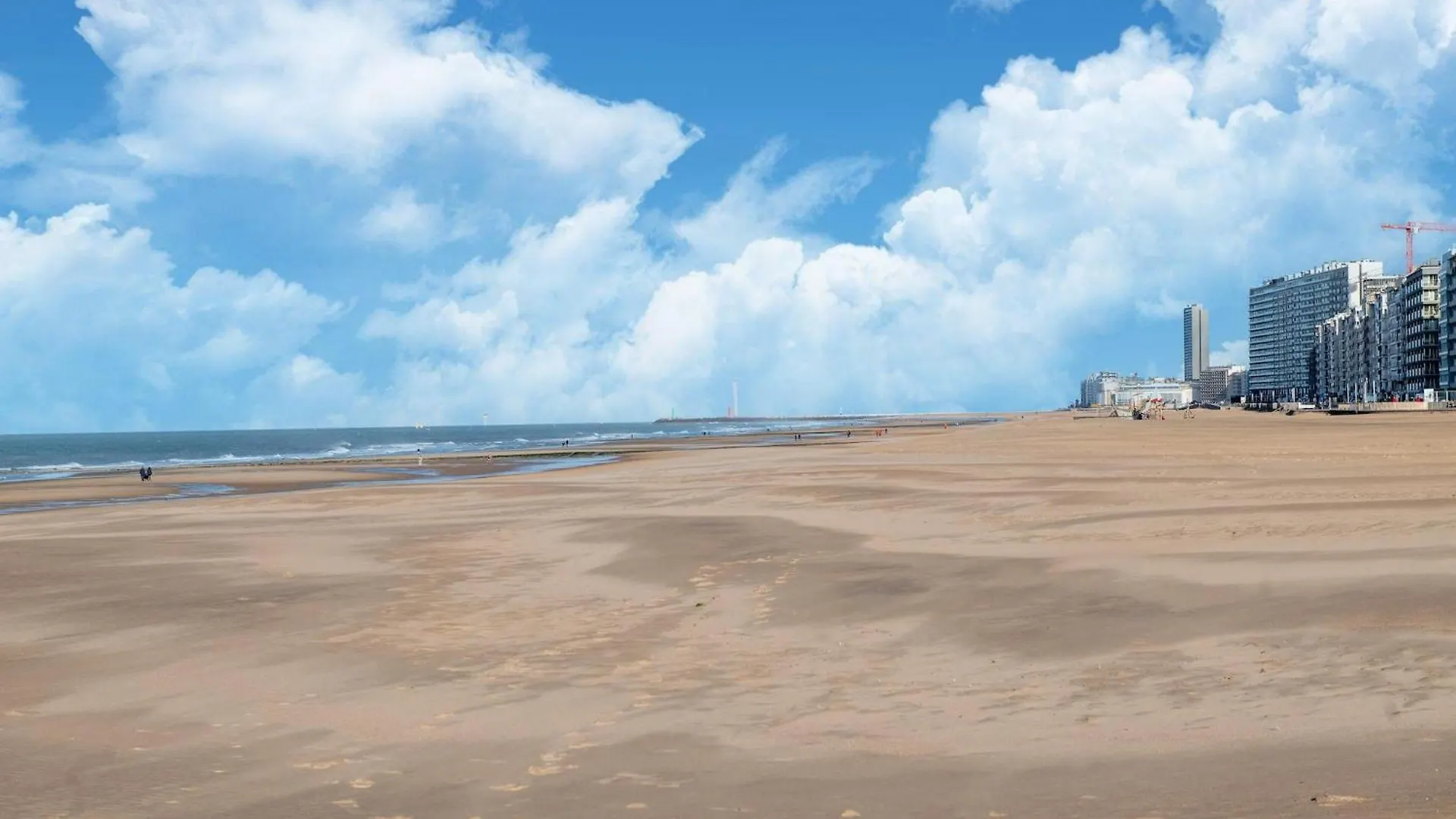 Flat In Ostend Near Belgian Coast, Cleaning Included Bélgica